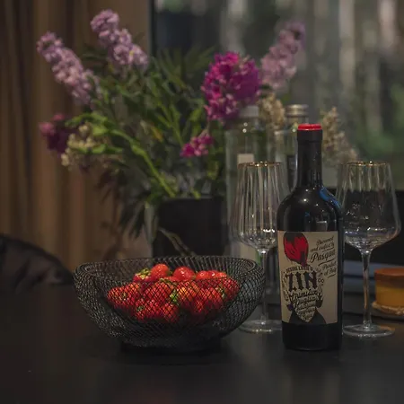 Tiny Complex In * Kalana